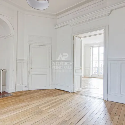 Image 3 - Parterre du Midi, Cour du Dauphin, 78000 Versailles, France - Apartment for rent
