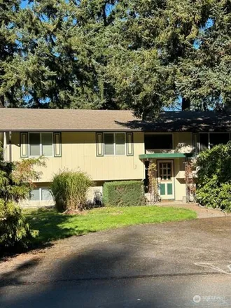 Image 2 - 10711 112th St Sw, Tacoma, Washington, 98498 - House for sale