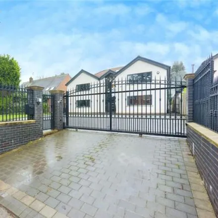 Buy this 6 bed house on Brooklands Road in Manchester, M23 9HD