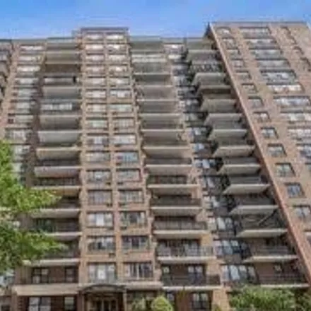 Buy this 2 bed condo on 10 Huron Ave in 10 Huron Avenue, Croxton