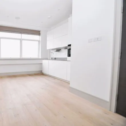 Image 3 - Brittanic House, 230 Burlington Road, London, KT3 4NW, United Kingdom - Apartment for rent