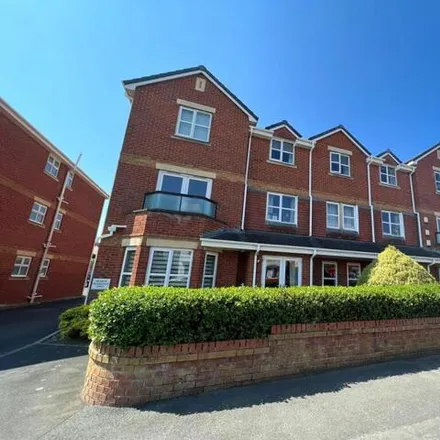 Buy this 2 bed apartment on St Andrew's Road North in Lytham St Annes, FY8 2JF