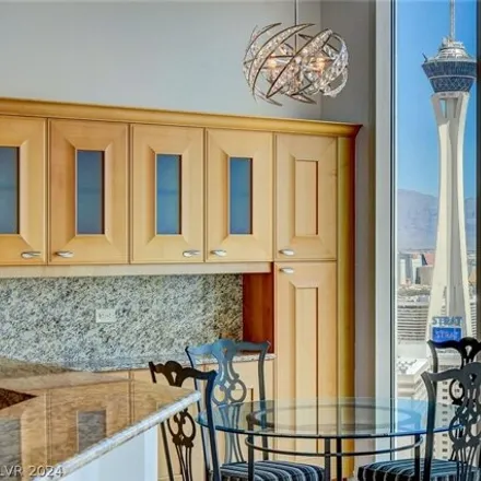 Image 5 - Turnberry Place Tower IV, Paradise Road, Winchester, NV 89169, USA - House for sale