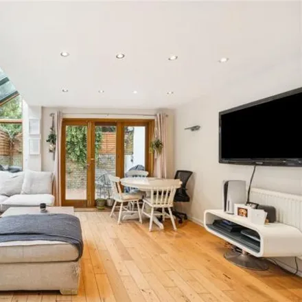 Buy this 4 bed townhouse on Burnthwaite Road in London, SW6 5BQ
