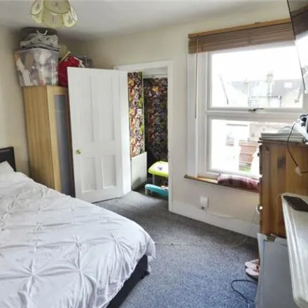 Image 7 - 74 St. Mary's Road, Watford, WD18 0DR, United Kingdom - Townhouse for sale