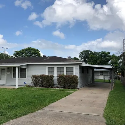 Buy this 3 bed house on 2245 6th Street in Port Neches, TX 77651