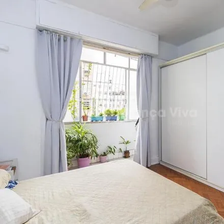 Buy this 1 bed apartment on Edifício Taquarembó in Rua Bento Lisboa 14, Catete