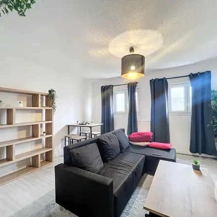 Rent this 3 bed apartment on 7 Rue Marcel Sembat in 29200 Brest, France