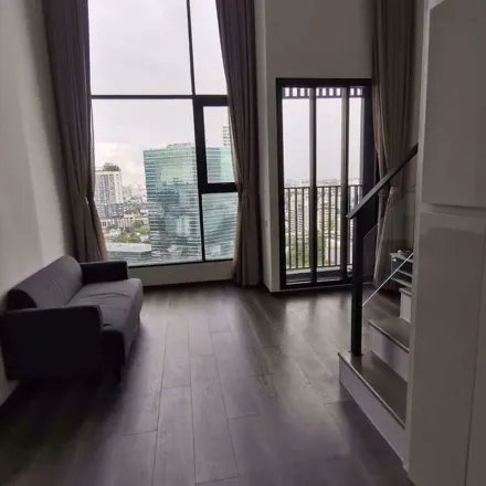 Image 4 - Phahon Yothin Road, Ratchayothin, Chatuchak District, 10900, Thailand - Apartment for rent