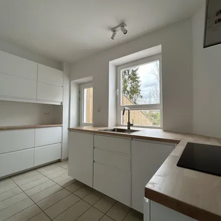 Rent this 2 bed apartment on Sentier d'Auderghem - Oudergemvoetpad in 1170 Watermael-Boitsfort - Watermaal-Bosvoorde, Belgium