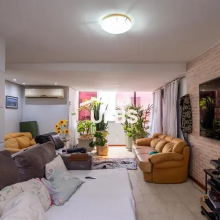 Buy this 3 bed apartment on Buteco do Zé do Abílio in Rua S 4, Setor Bela Vista