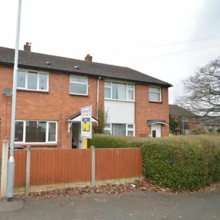 Rent this 3 bed townhouse on Poplar Close in Hills Lane, Madeley