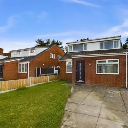 Rent this 3 bed house on Beechwood Drive in Sefton, L37 2DN