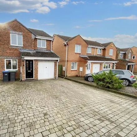 Buy this 3 bed house on Manor Close in Templetown, DH8 8BN