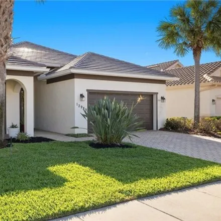 Buy this 3 bed house on The Plantation Golf & Country Club in 10500 Dartington Drive, Fort Myers