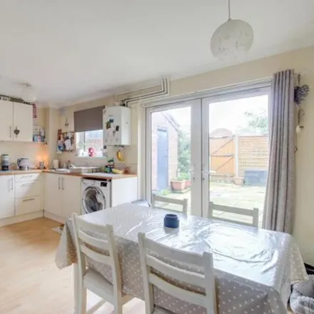 Buy this 3 bed townhouse on unnamed road in Leighton Buzzard, LU7 3XS