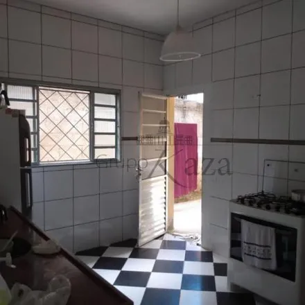 Buy this 2 bed house on Rua Maria Benedita F Toledo in Campos de São José, São José dos Campos - SP