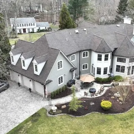 Image 3 - 35 Winding Way, Upper Saddle River, Bergen County, NJ 07458, USA - House for sale