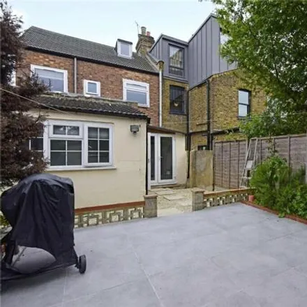 Image 7 - 63 Worcester Road, Higham Hill, London, E17 5QH, United Kingdom - House for sale
