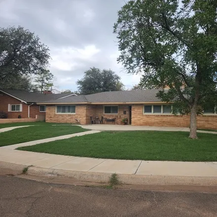 Rent this 3 bed house on 2900 Douglas Drive in Midland, TX 79701