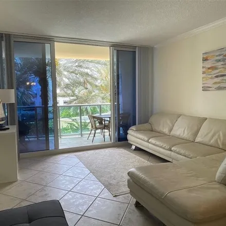 Buy this 1 bed condo on 302 Magnolia Terrace in Beverly Beach, Hollywood