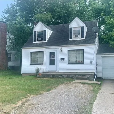 Buy this 2 bed house on 808 17th St NE in Canton, Ohio