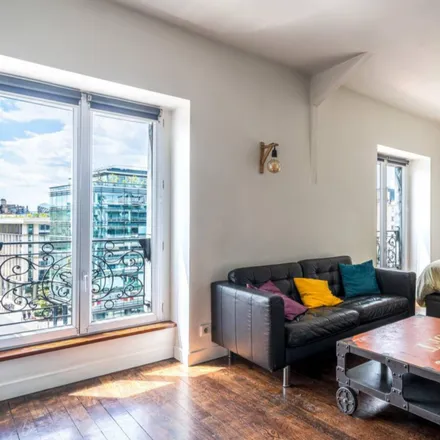Rent this studio apartment on 120 bis Avenue Charles de Gaulle in 92200 Neuilly-sur-Seine, France