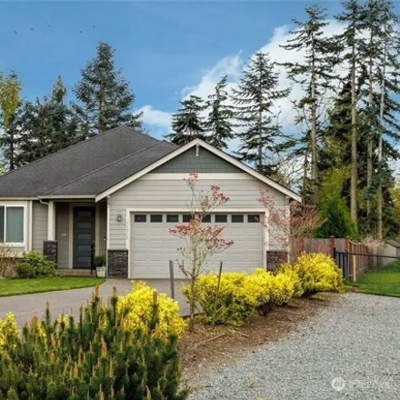 Buy this 3 bed house on 11082 Morning Side Drive East in North Puyallup, Pierce County