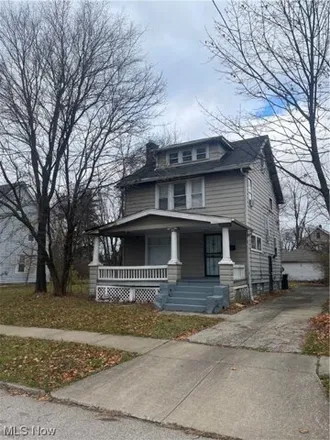 Image 2 - 12861 Ferris Avenue, Cleveland, OH 44105, USA - House for sale