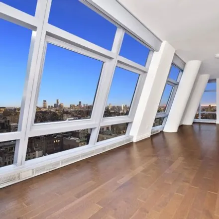 Image 4 - 35 XV, 35 West 15th Street, New York, NY 10011, USA - Condo for sale