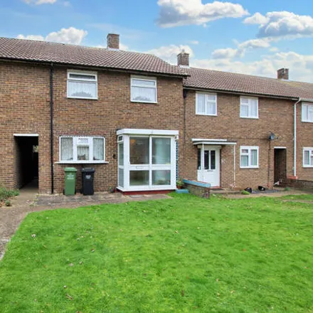 Buy this 2 bed townhouse on Great Spenders in Basildon, SS14 2NU