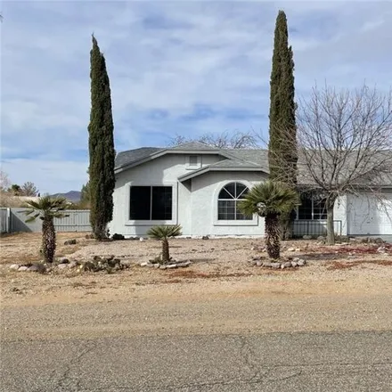 Buy this 3 bed house on 7111 County Road in Mohave County, AZ 86413