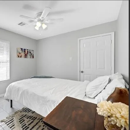 Image 5 - 7722 Martin Luther King Jr Boulevard, Houston, TX 77033, USA - House for rent