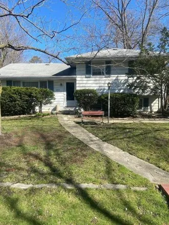 Buy this 3 bed house on 86 40th Street in Westmont, IL 60559