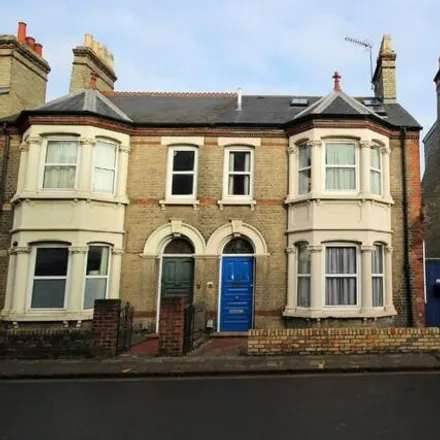 Rent this 5 bed house on 235 Mill Road in Cambridge, CB1 3BE