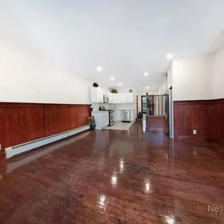 Image 6 - 135 West 122nd Street, New York, NY 10027, USA - Townhouse for rent