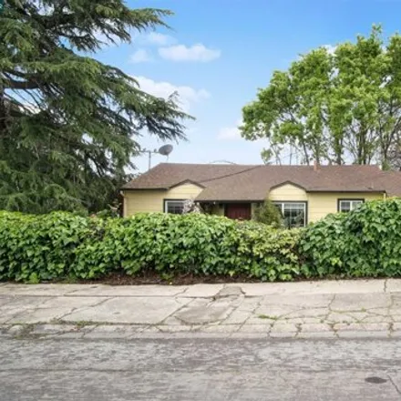 Buy this 2 bed house on 2792 Birch Avenue in Concord, CA 94520