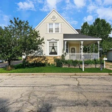 Buy this 4 bed house on 306 S Linn St in Dodgeville, Wisconsin