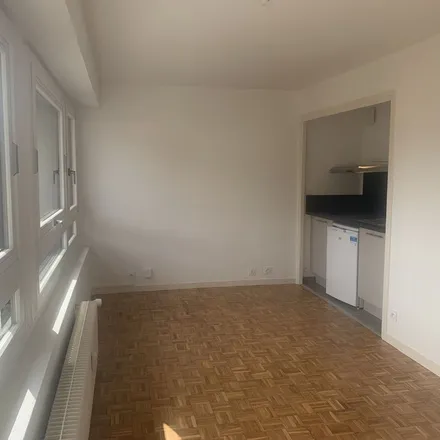 Rent this 1 bed apartment on 7 Rue Saint-François in 38000 Grenoble, France
