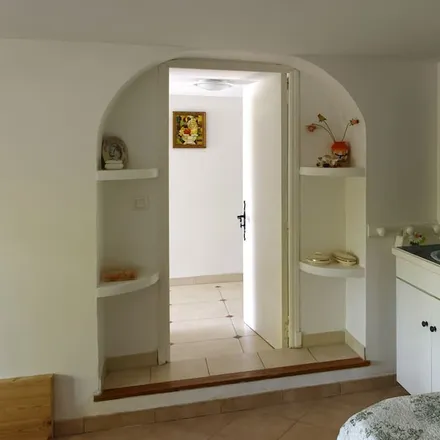 Rent this 2 bed apartment on Lot des Hameaux de Provence in 83510 Lorgues, France