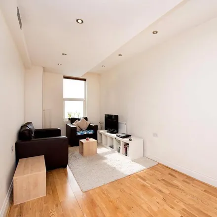 Rent this 1 bed apartment on Villiers Road in High Road, Willesden Green