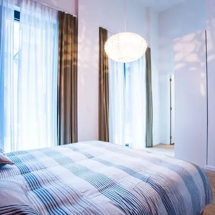 Rent this 1 bed apartment on Rue Keyenveld - Keienveldstraat 64 in 1050 Ixelles - Elsene, Belgium