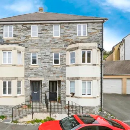 Image 2 - Larcombe Road, Cornwall, PL25 3EY, United Kingdom - Townhouse for sale