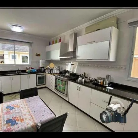 Buy this 5 bed house on Avenida Luiz Boiteux Piazza in Canasvieiras, Florianópolis - SC