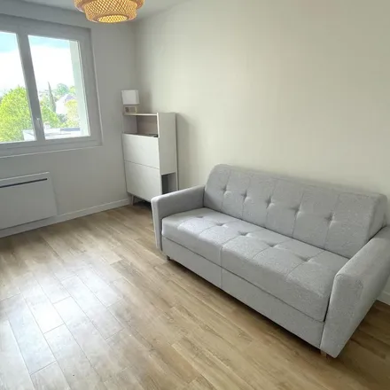 Rent this 1 bed apartment on 78 Rue Victor Hugo in 24000 Périgueux, France