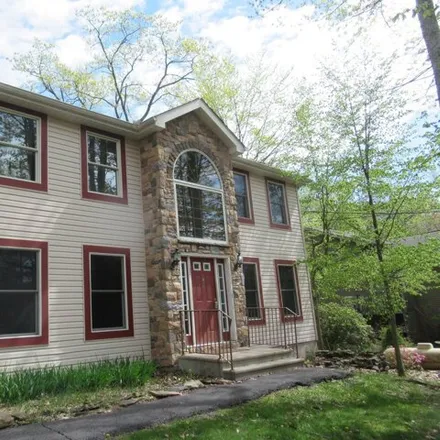 Rent this 3 bed house on 2712 Dorset Road in Coolbaugh Township, PA 18466
