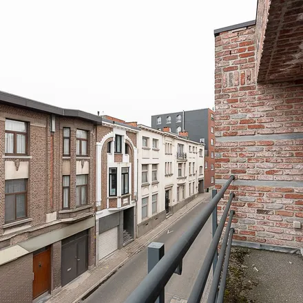 Rent this 2 bed apartment on Dorpstraat 3;7 in 2070 Zwijndrecht, Belgium