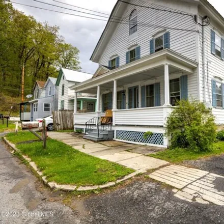 Buy this 6 bed house on 8 Court Street in Village of Fonda, Mohawk