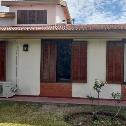 Buy this 3 bed house on Cerro Risco Plateado in Departamento Capital, M5500 EPA Mendoza
