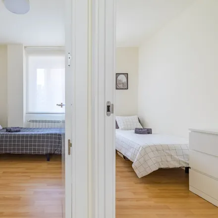 Image 7 - La Orensana, Calle San Gerardo, 28035 Madrid, Spain - Apartment for rent